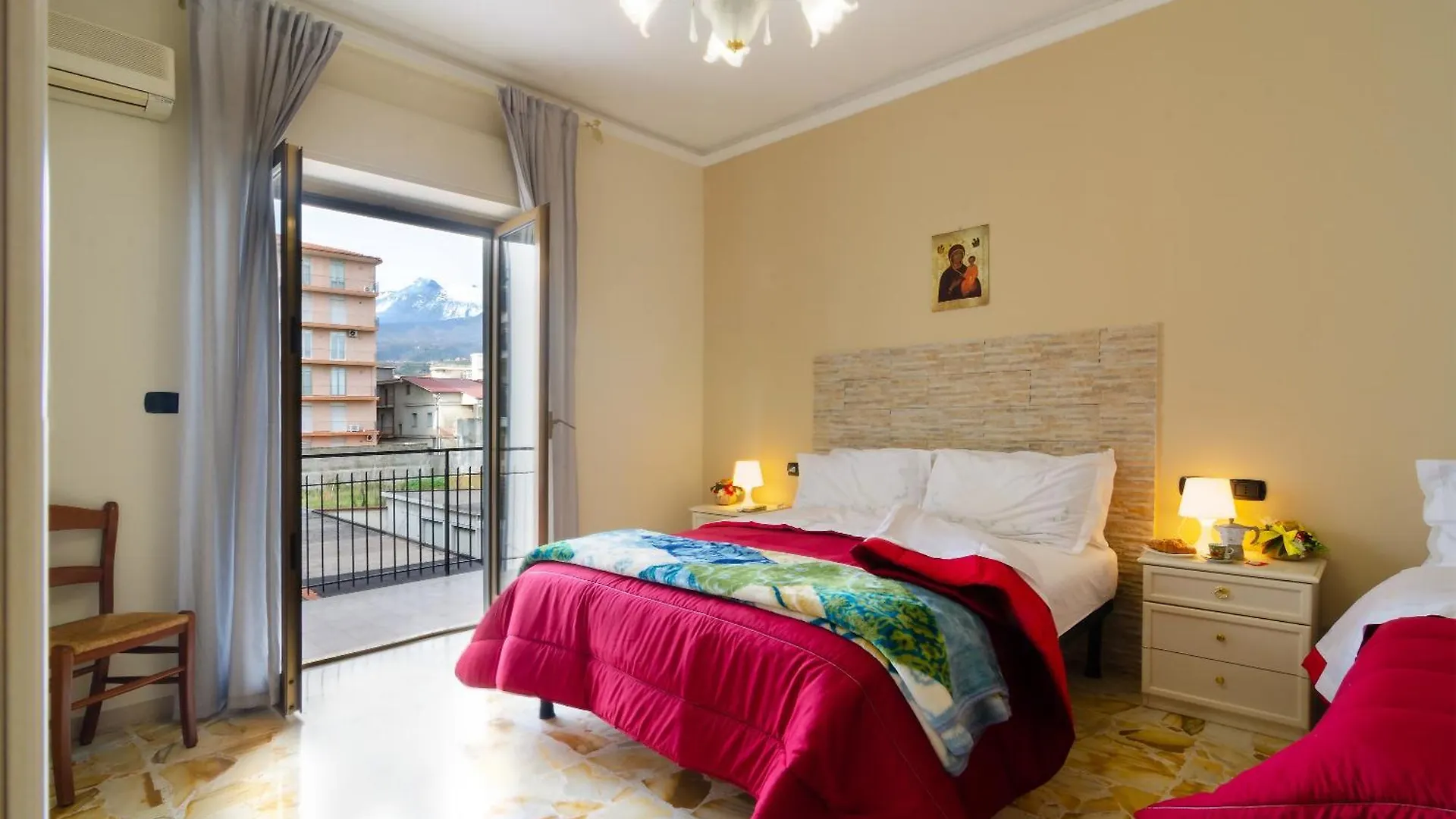 Casa Aurora A Due Passi Dalla Ferrovia 기아레